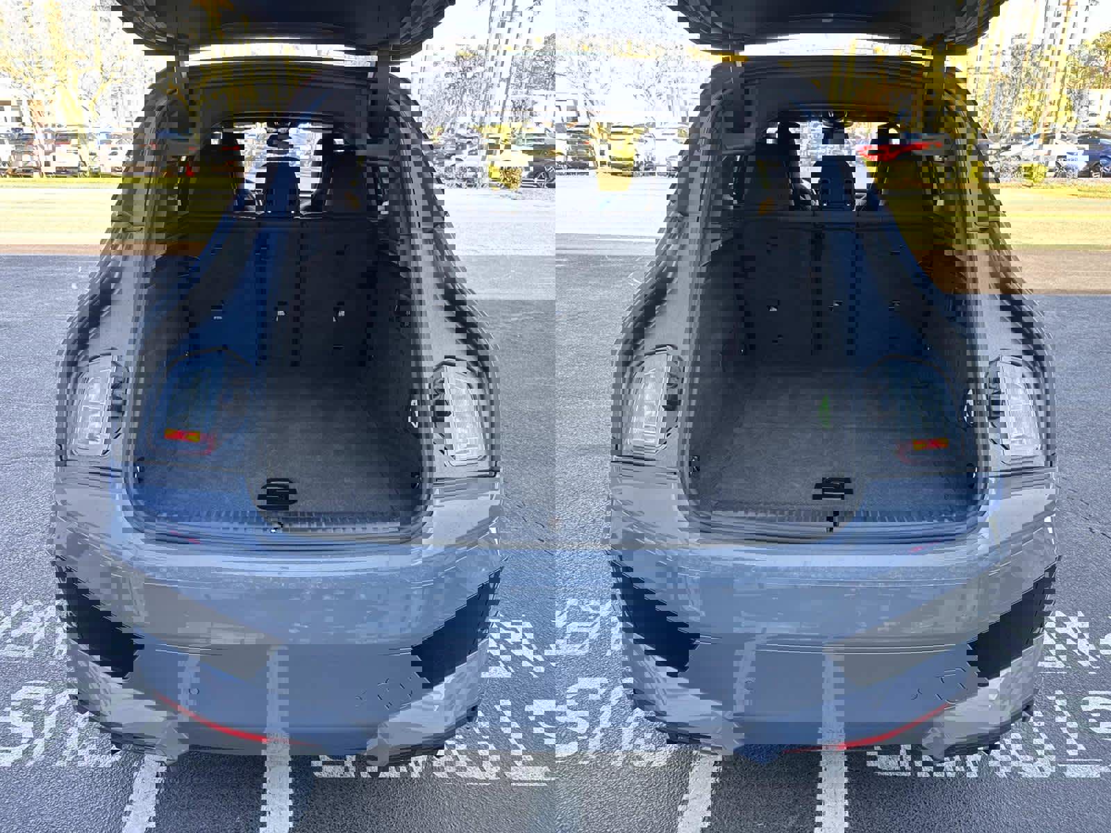 Certified 2025 BMW iX M60 image 11