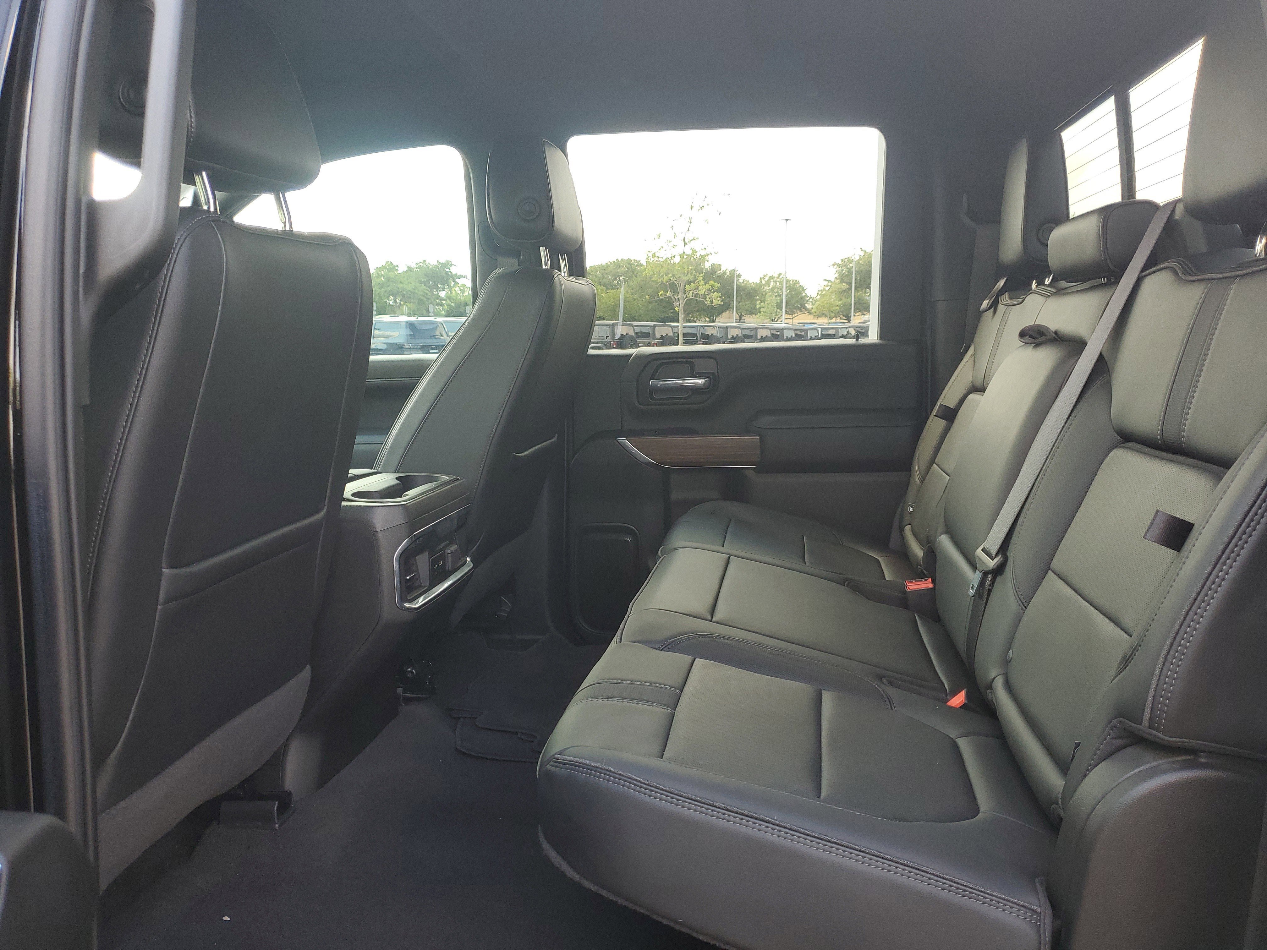Used 2022 Chevrolet Silverado 3500 High Country w/ Safety Package II AWD/4WD image 12