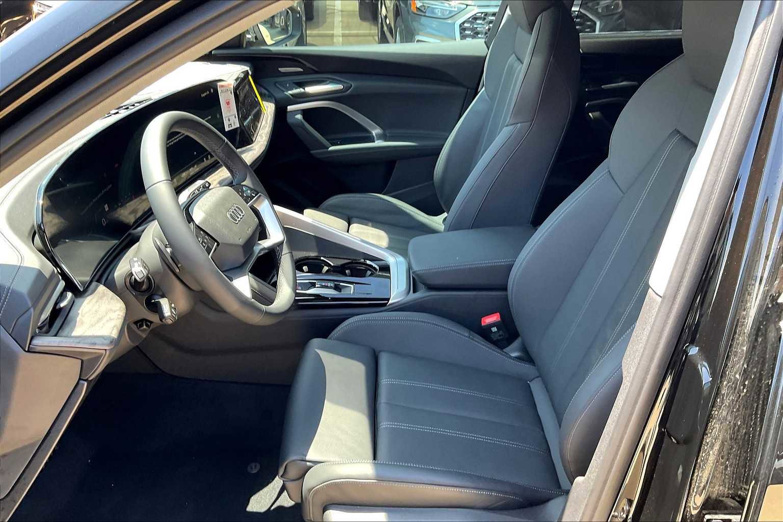 New 2025 Audi Q5 Prestige image 9