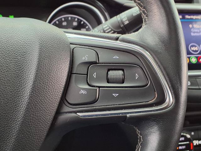 Used 2022 Buick Encore GX Essence w/ Experience Buick Package FWD image 13