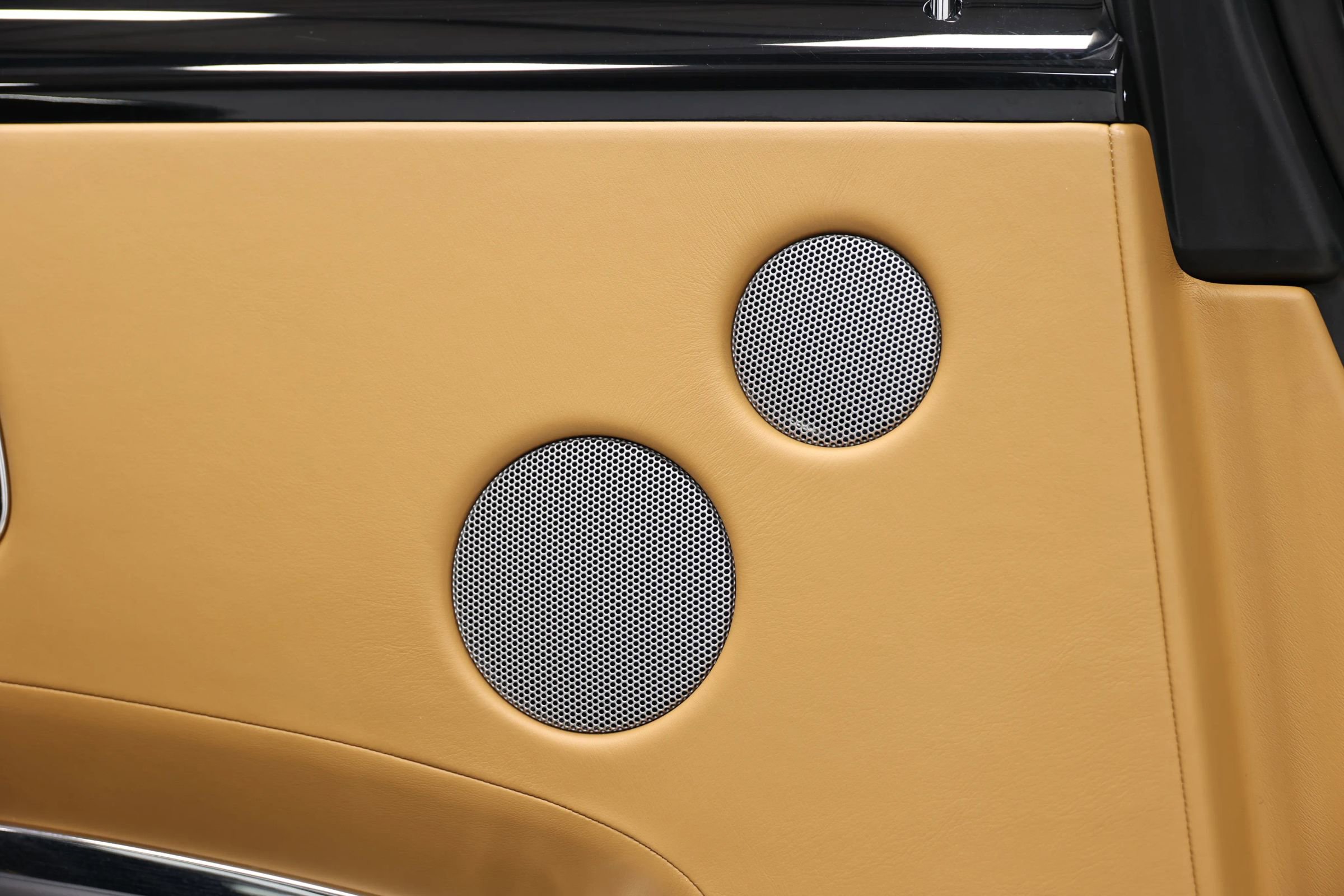 Used 2017 Rolls-Royce Ghost image 45