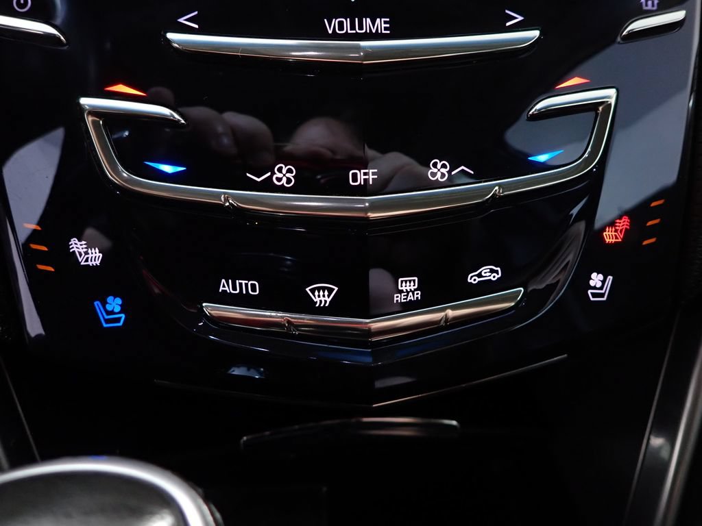 Used 2019 Cadillac XTS Luxury FWD image 7