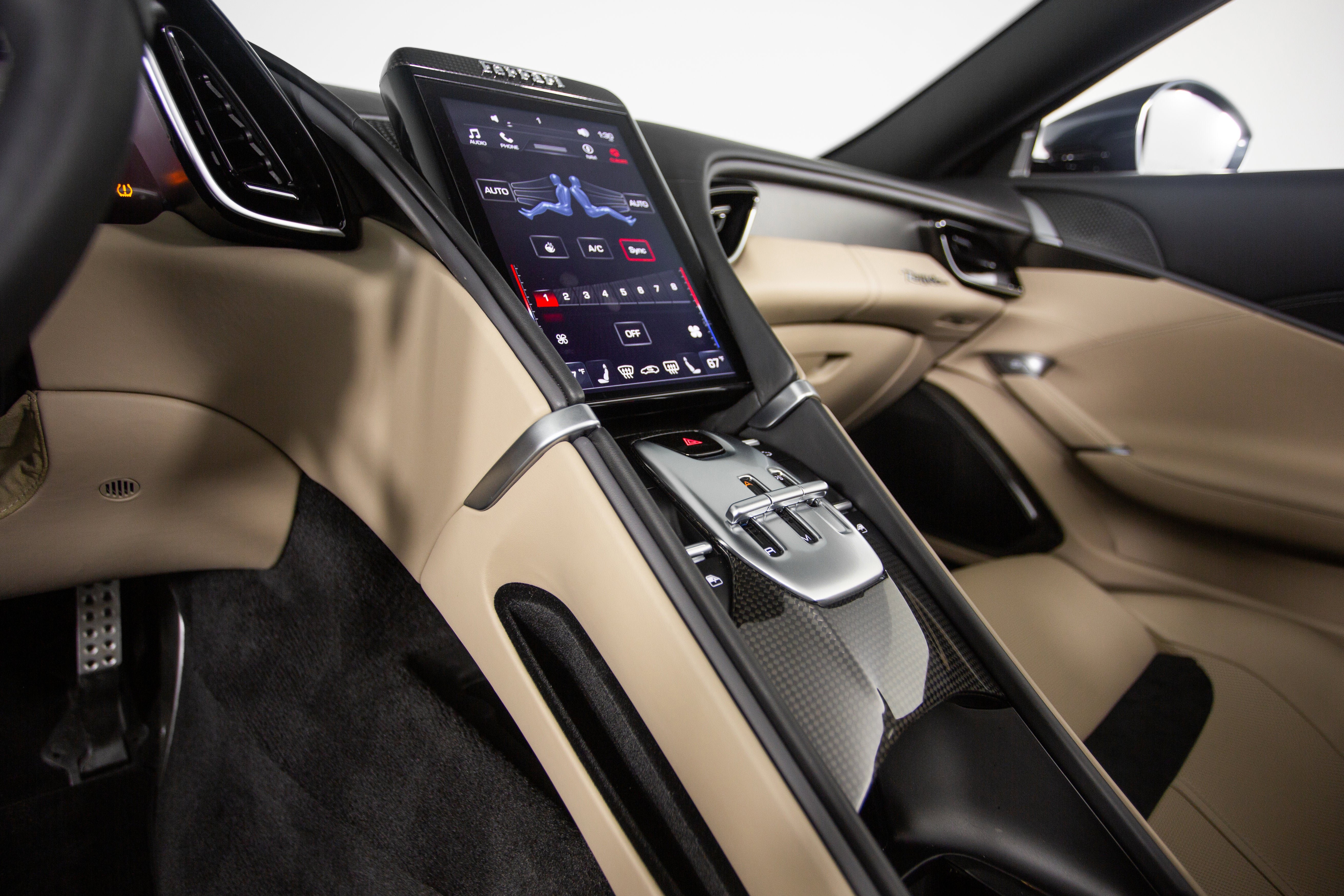 Certified 2024 Ferrari Roma image 15