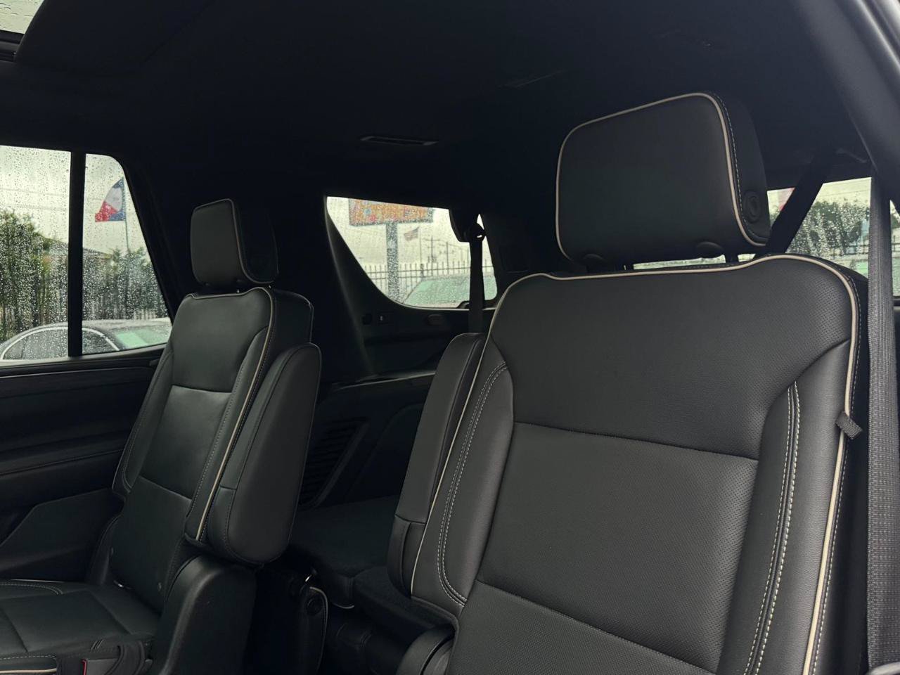 Used 2021 GMC Yukon SLT w/ SLT Luxury Plus Package RWD image 15