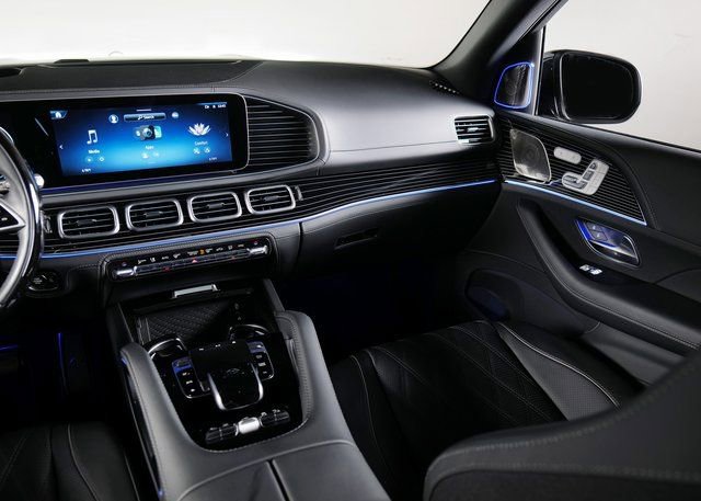 Used 2024 Mercedes-Benz Maybach GLS 600 4MATIC image 18