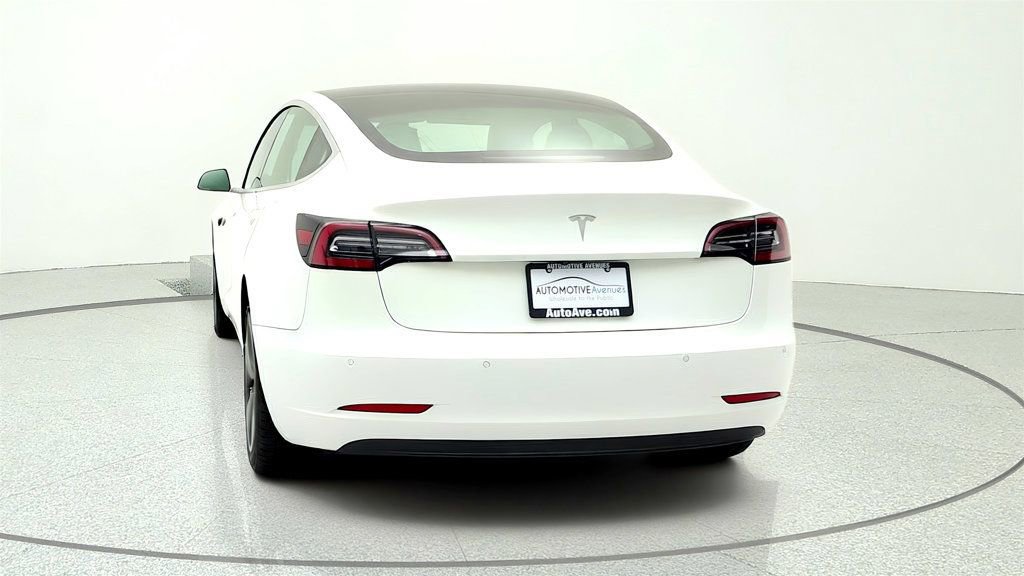 Used 2020 Tesla Model 3 Standard Range Plus RWD image 6