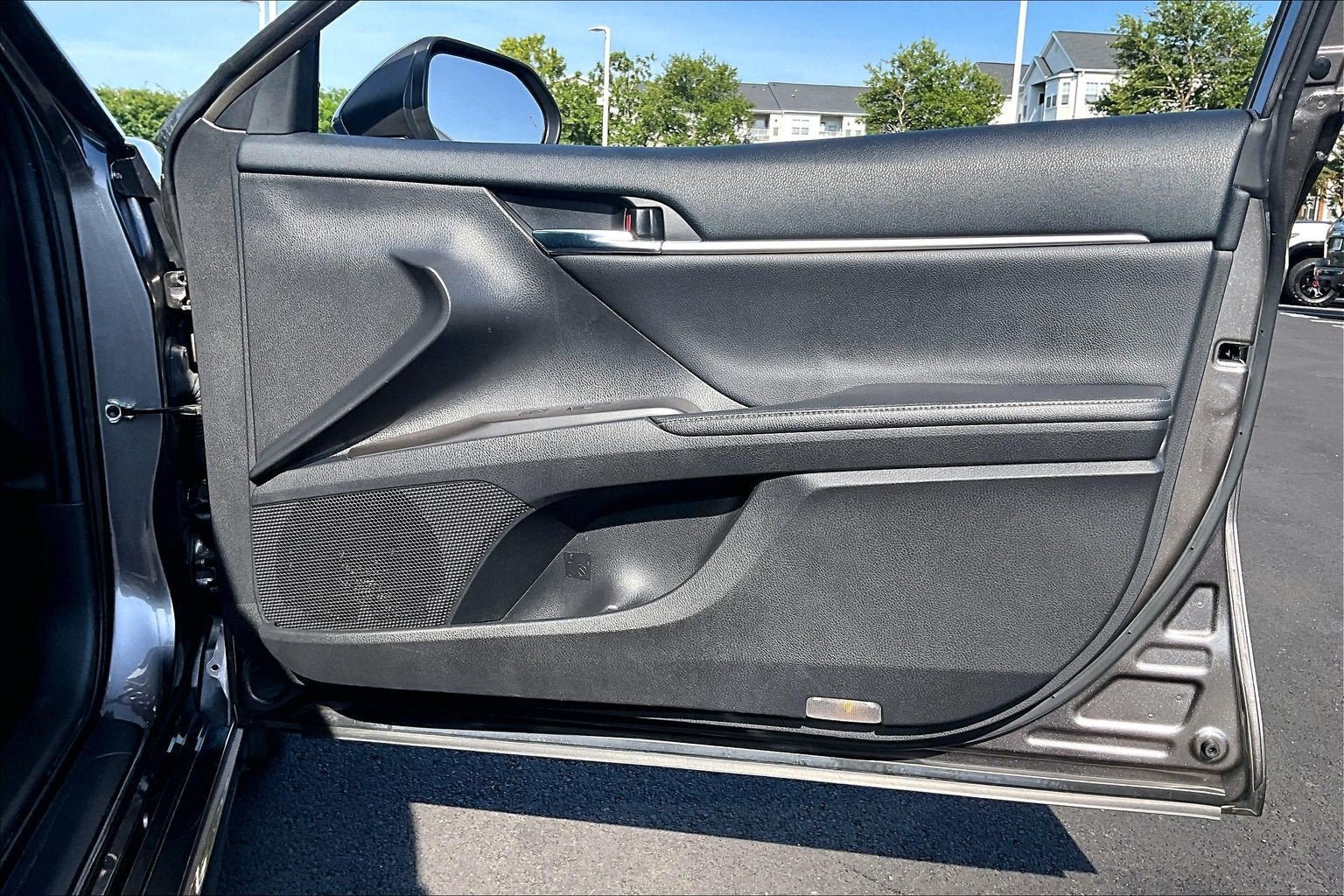 Used 2021 Toyota Camry XSE w/ Blackout Package (TMS) FWD image 23