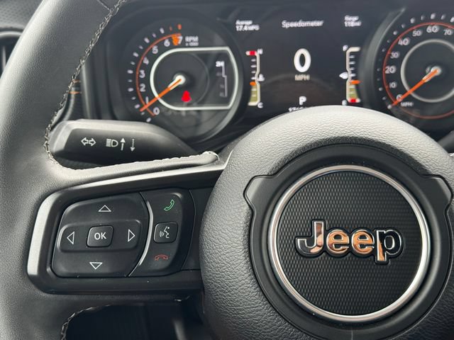 Certified 2025 Jeep Gladiator Mojave w/ Steel Bumper Group AWD/4WD image 24