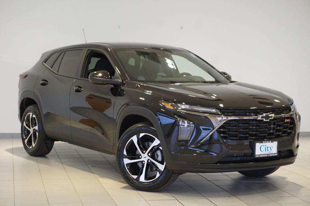 New 2026 Chevrolet Trax RS image 3