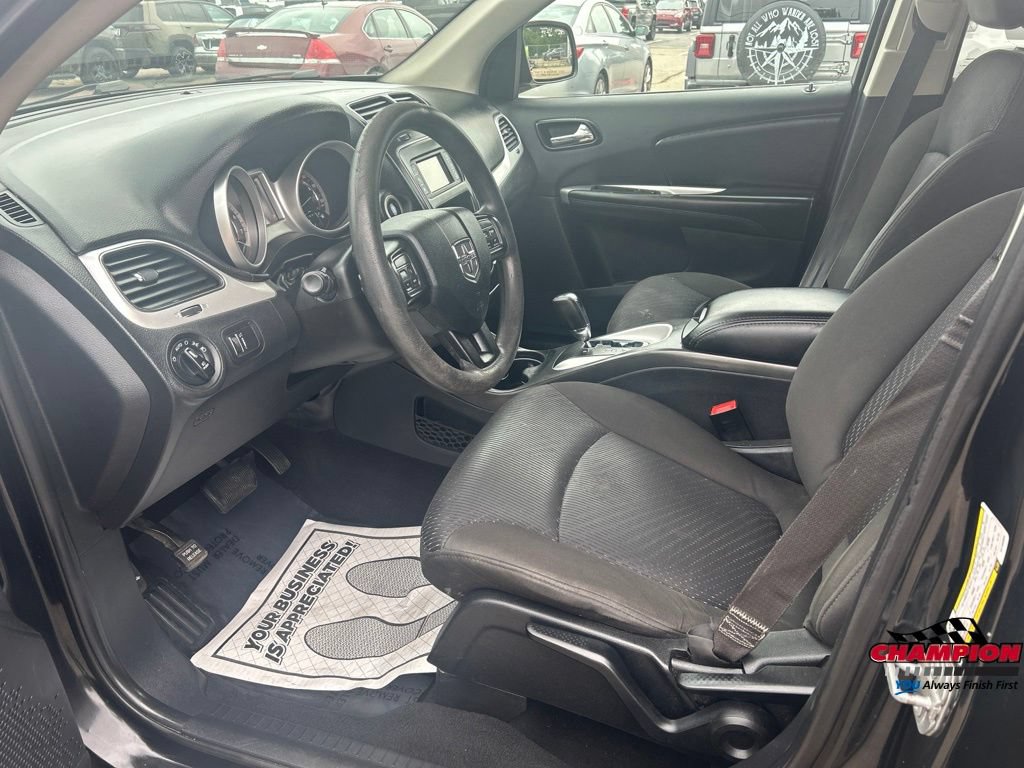 Used 2019 Dodge Journey SE FWD image 14
