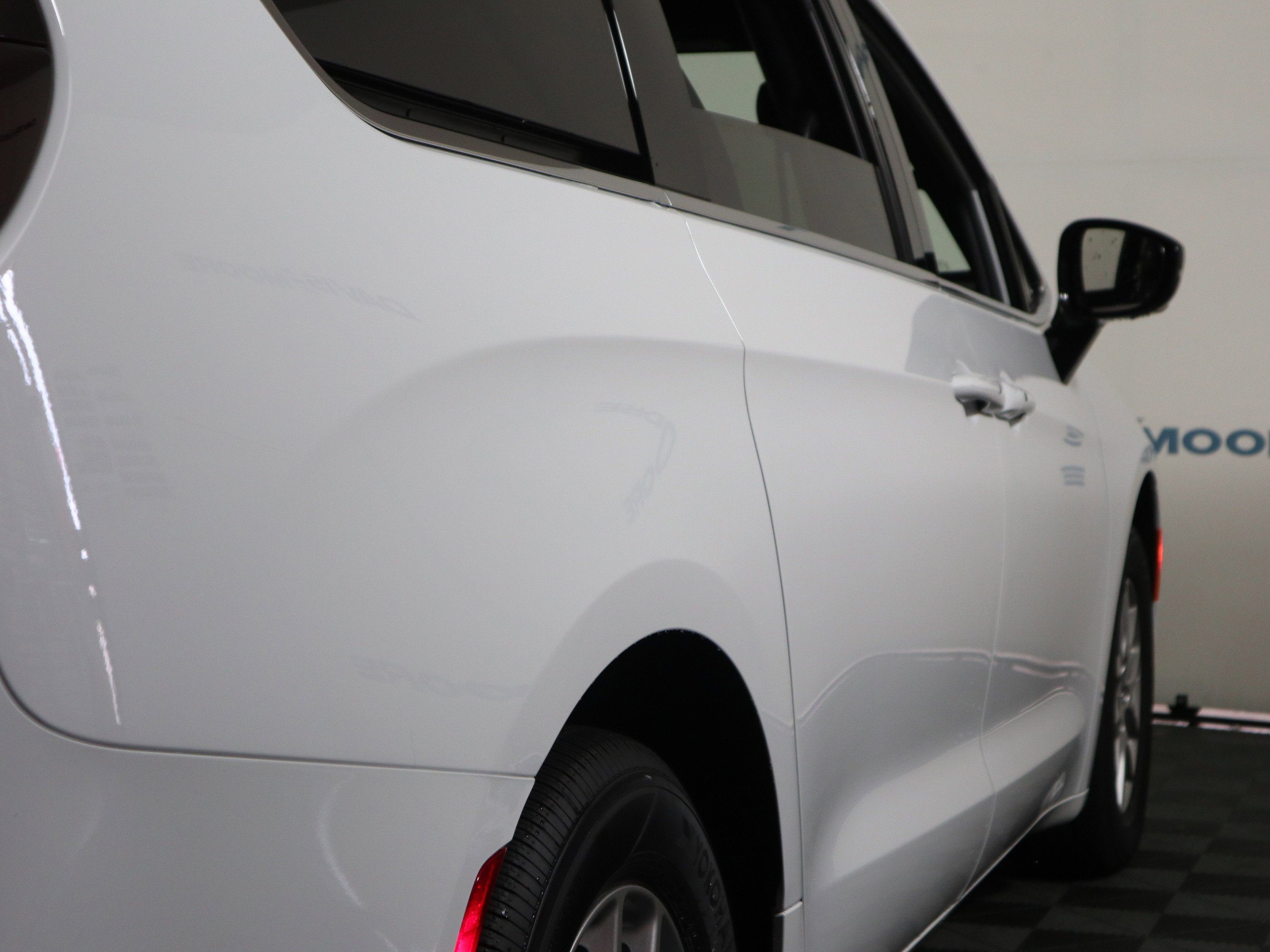 New 2026 Chrysler Pacifica Select image 5