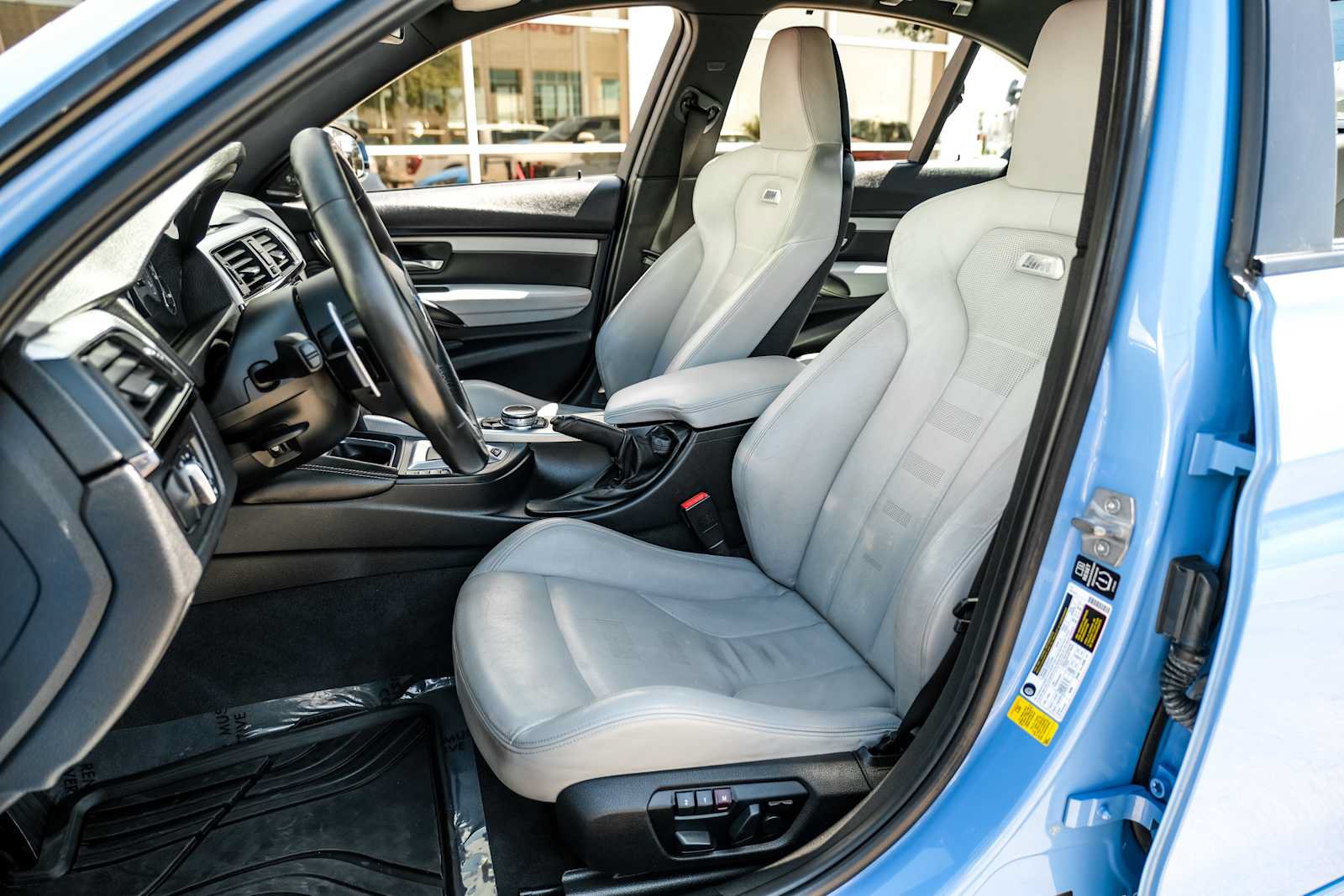 Used 2015 BMW M3 RWD image 29