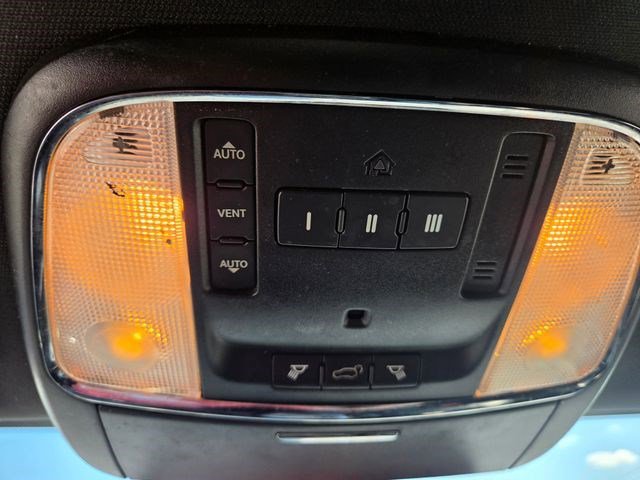 Used 2015 Jeep Grand Cherokee Limited AWD/4WD image 8