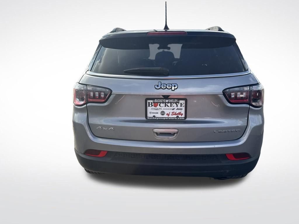 Certified 2022 Jeep Compass Limited image 4