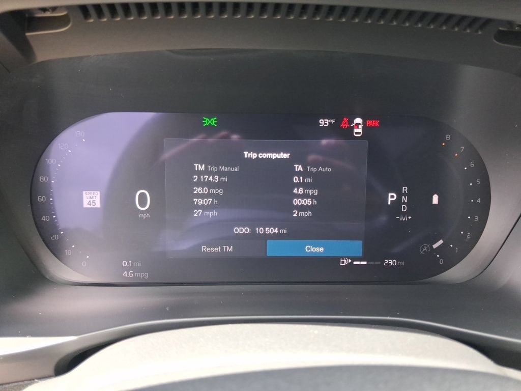 Used 2026 Volvo XC40 B5 Plus AWD/4WD image 17