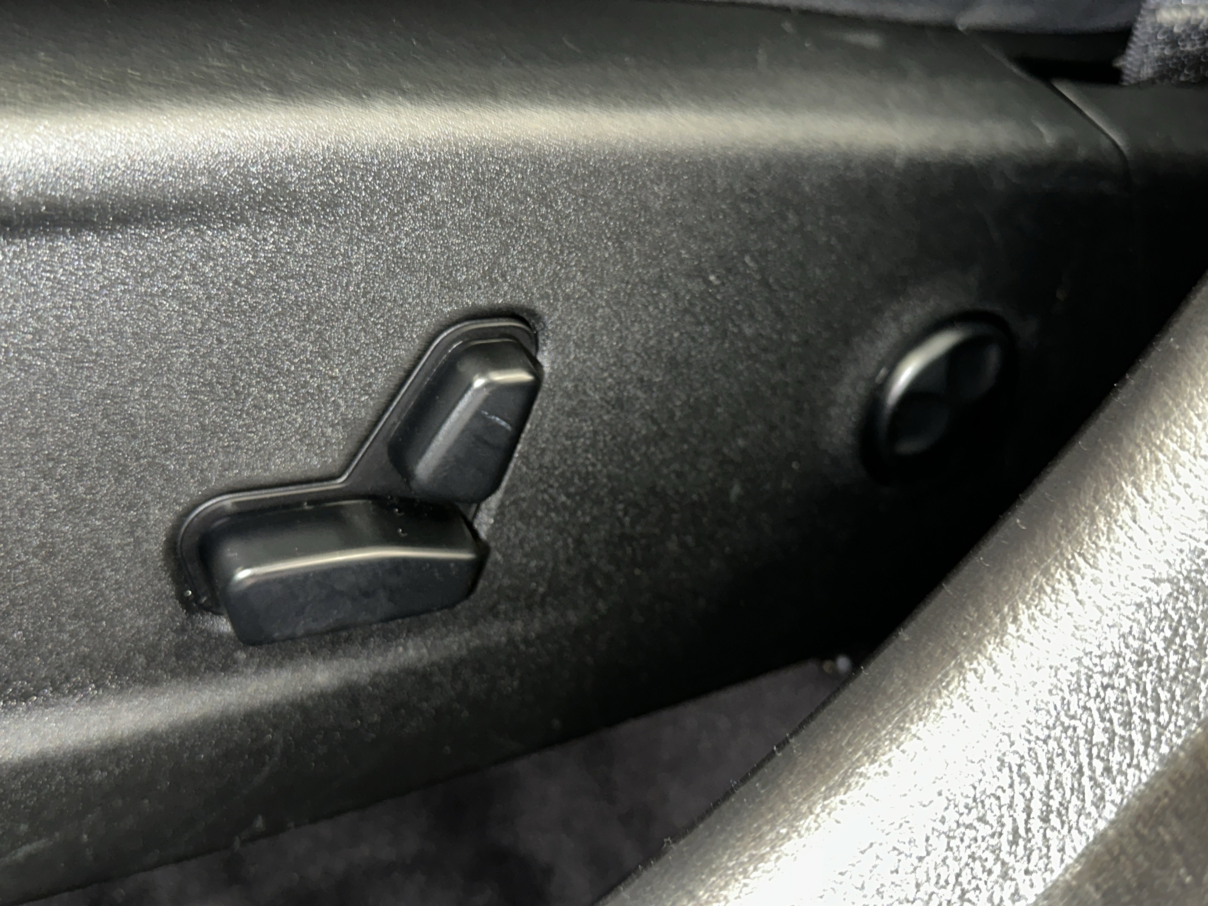 Used 2018 Chrysler 300 Touring w/ Sport Appearance Package image 22