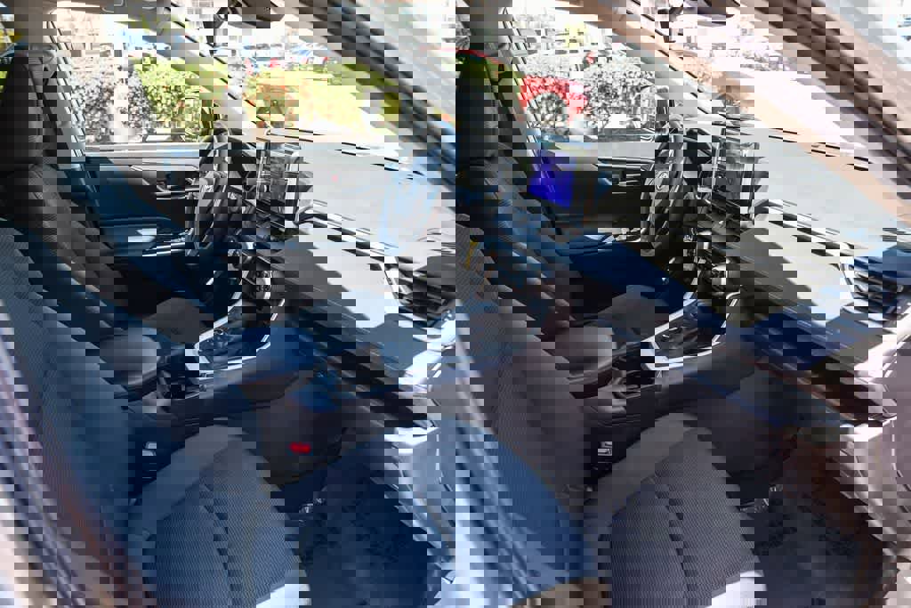 Used 2023 Toyota RAV4 LE image 15