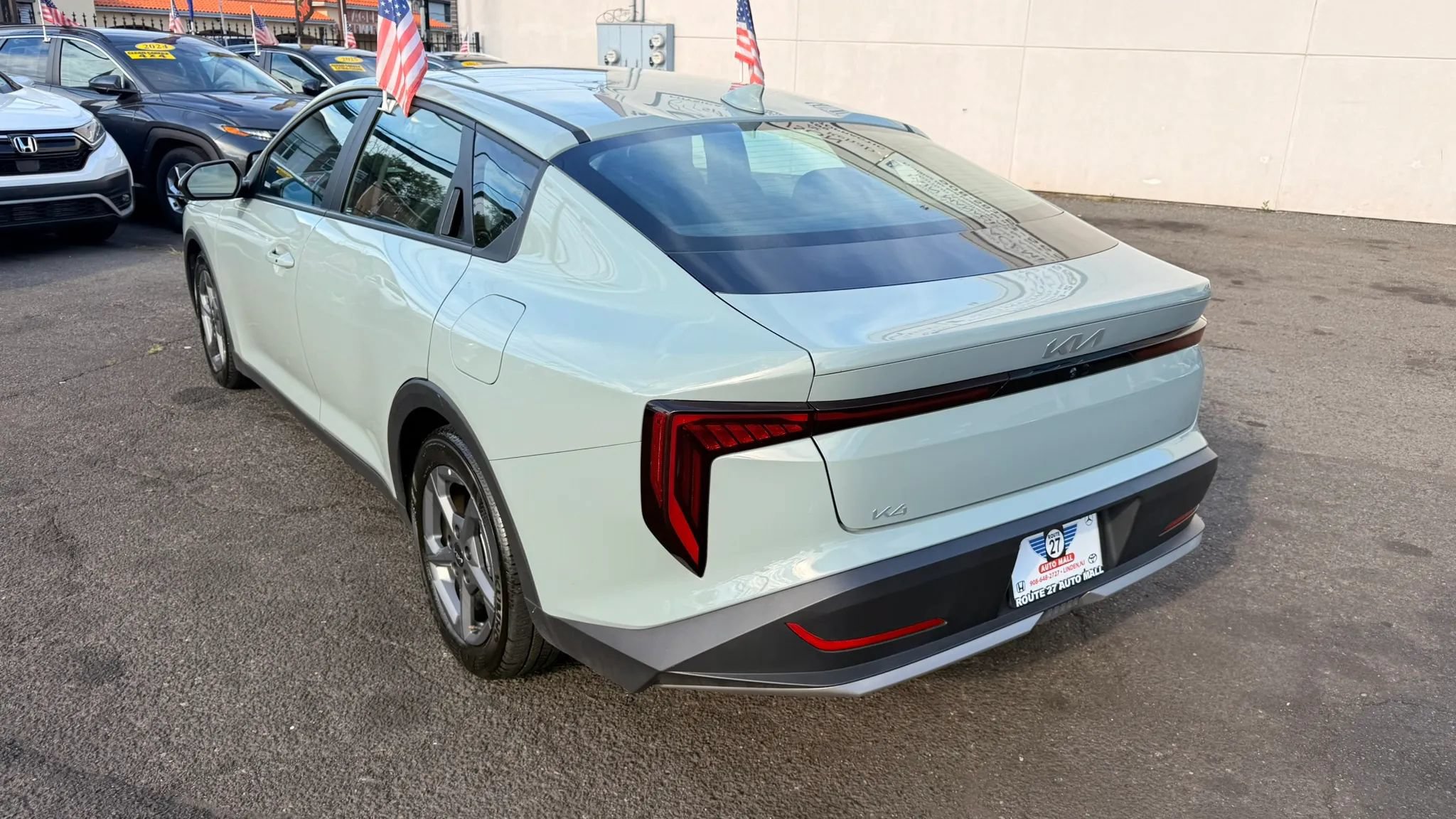 Used 2025 Kia K4 FWD image 5
