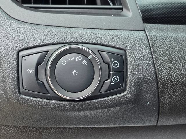 Used 2013 Ford Edge SE image 8