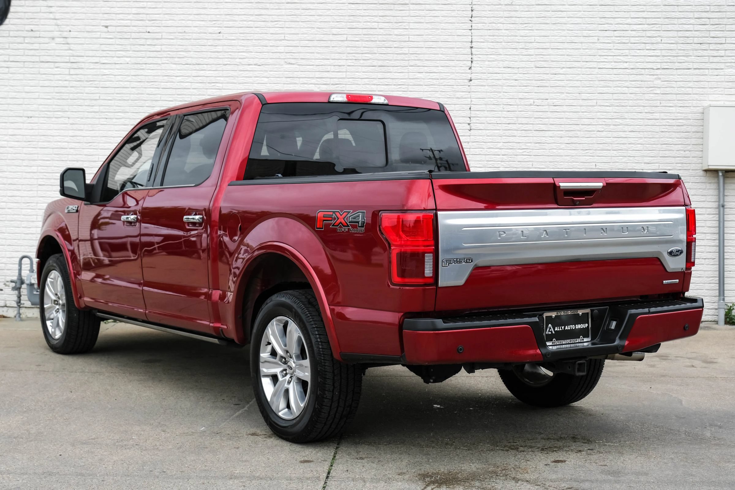Used 2018 Ford F150 Platinum w/ Equipment Group 701A Luxury AWD/4WD image 8