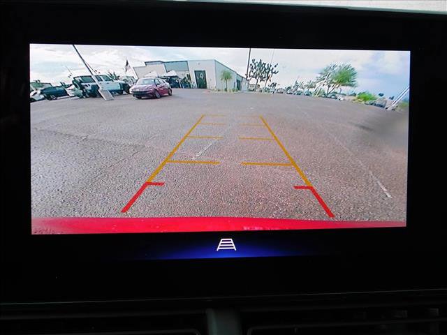 Used 2025 Chevrolet Trax LT FWD image 13