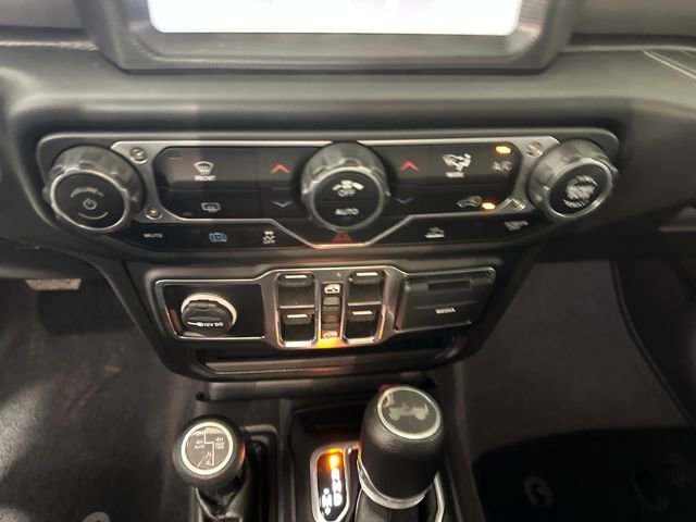 Used 2023 Jeep Wrangler Unlimited w/ 8.4" Radio Group image 23