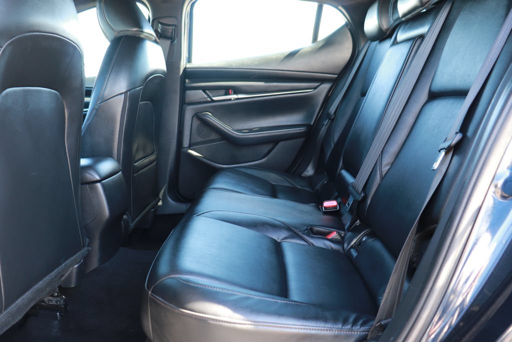 Used 2020 MAZDA MAZDA3 Hatchback FWD image 14