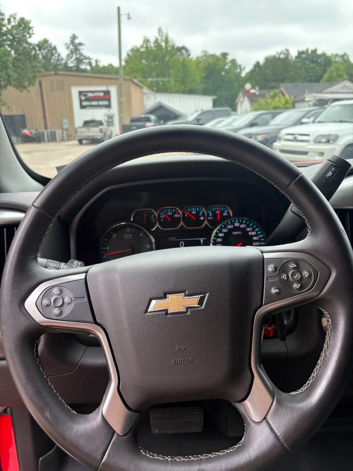 Used 2018 Chevrolet Silverado 1500 LT w/ All Star Edition AWD/4WD image 33