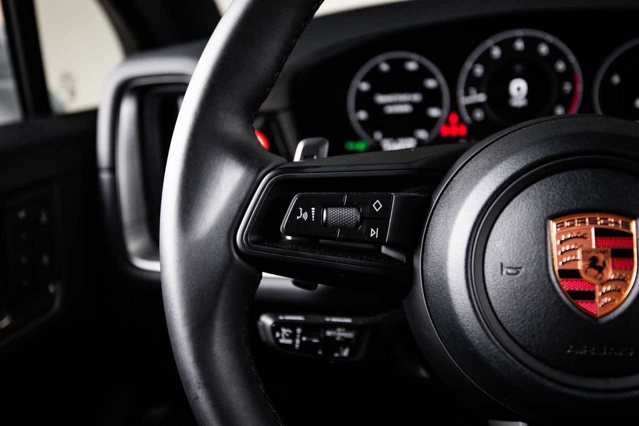 Certified 2026 Porsche Cayenne Coupe AWD/4WD image 17