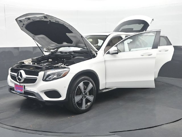Used 2019 Mercedes-Benz GLC 300 4MATIC Coupe image 37