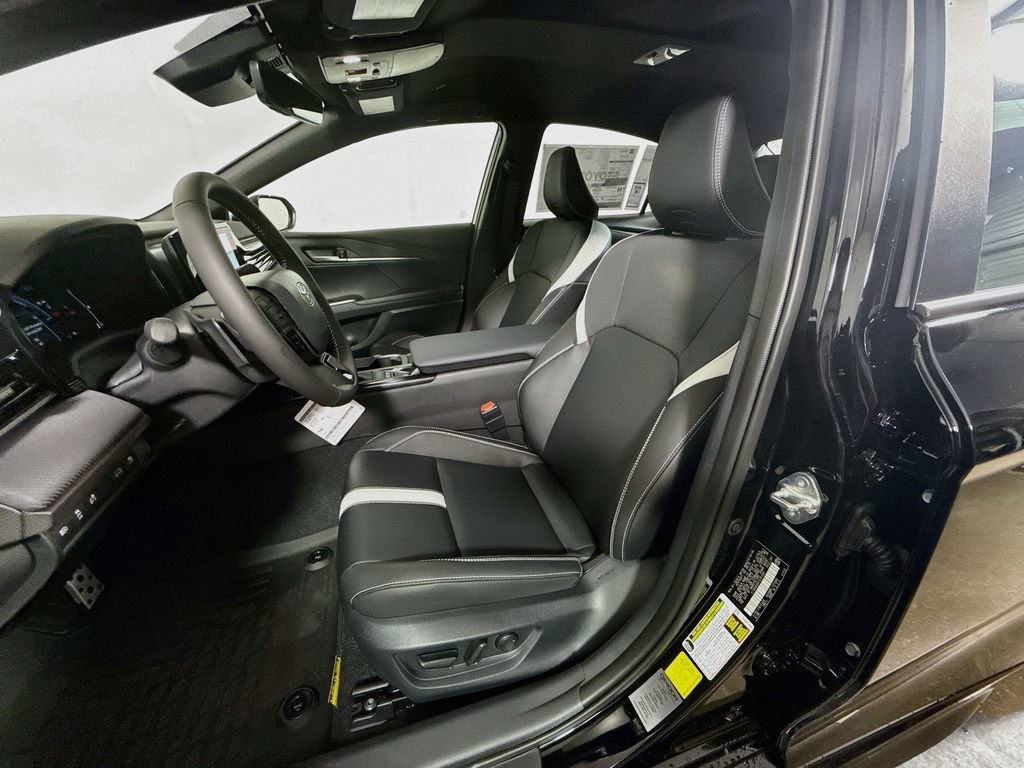 New 2026 Toyota Camry SE w/ Convenience Package FWD image 19