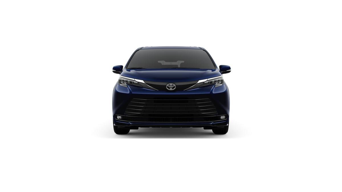 New 2026 Toyota Sienna XLE image 2