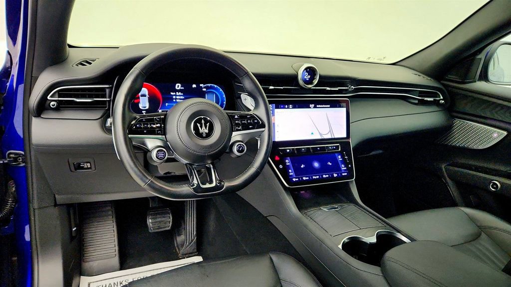 Used 2023 Maserati Grecale Modena AWD/4WD image 13