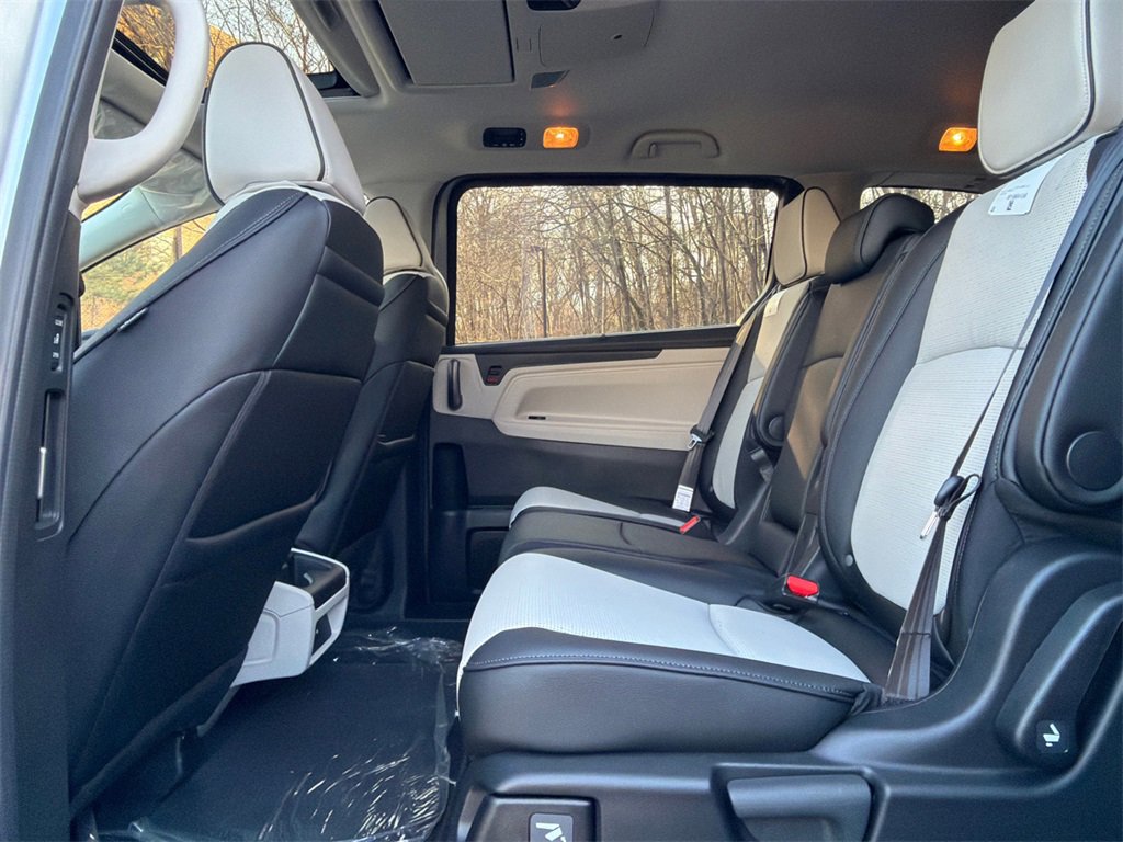 New 2026 Honda Odyssey Elite image 17