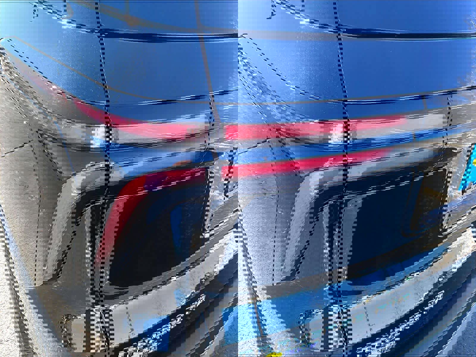 Used 2025 Chevrolet Traverse LT image 35