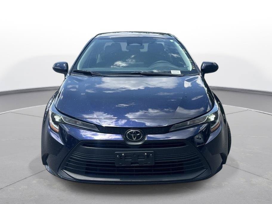Used 2024 Toyota Corolla LE FWD image 3