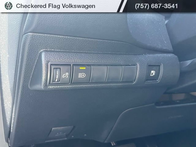 Used 2022 Toyota Corolla LE FWD image 17