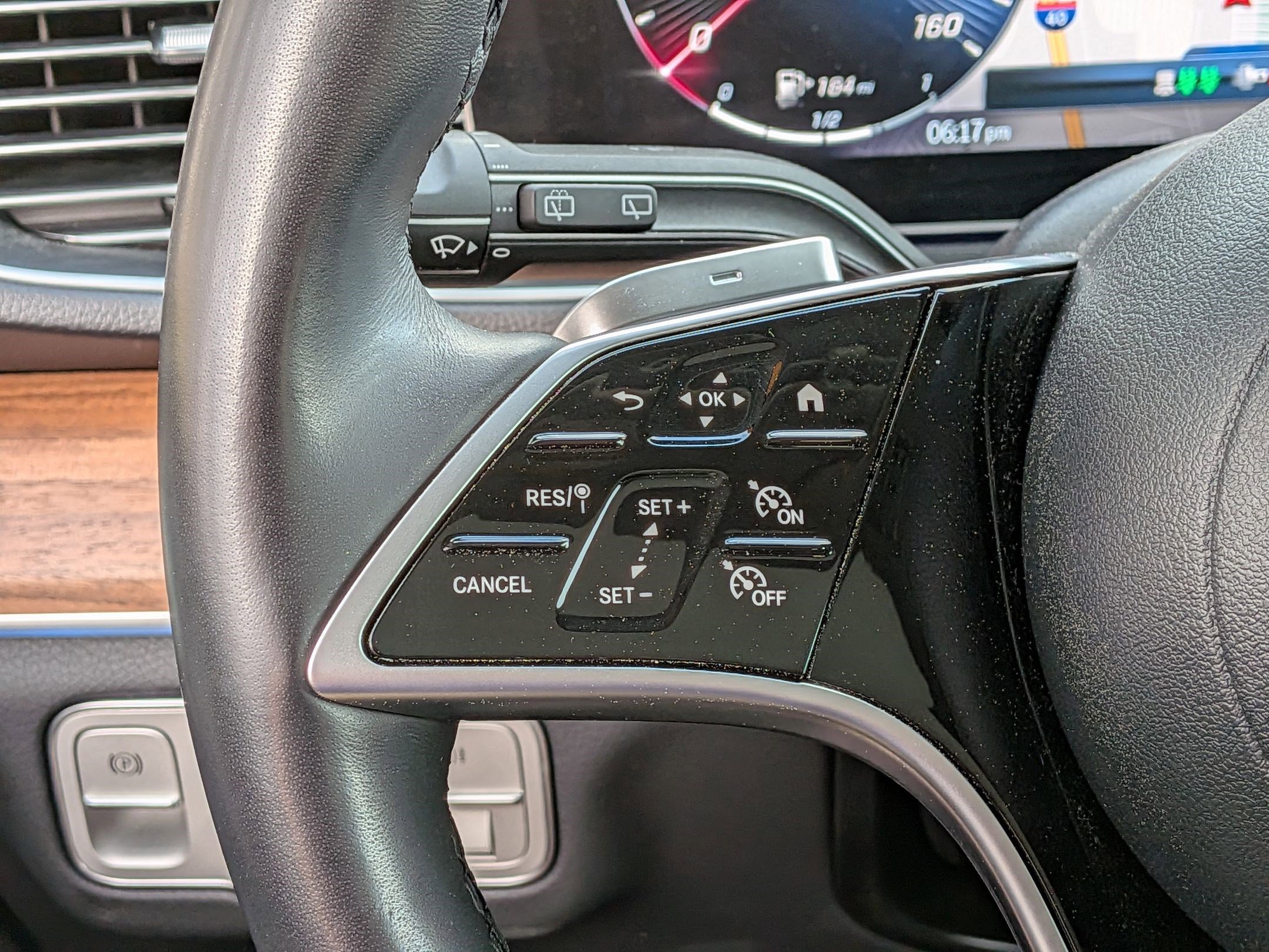 Certified 2024 Mercedes-Benz GLE 350 4MATIC w/ AMG Line Exterior image 15