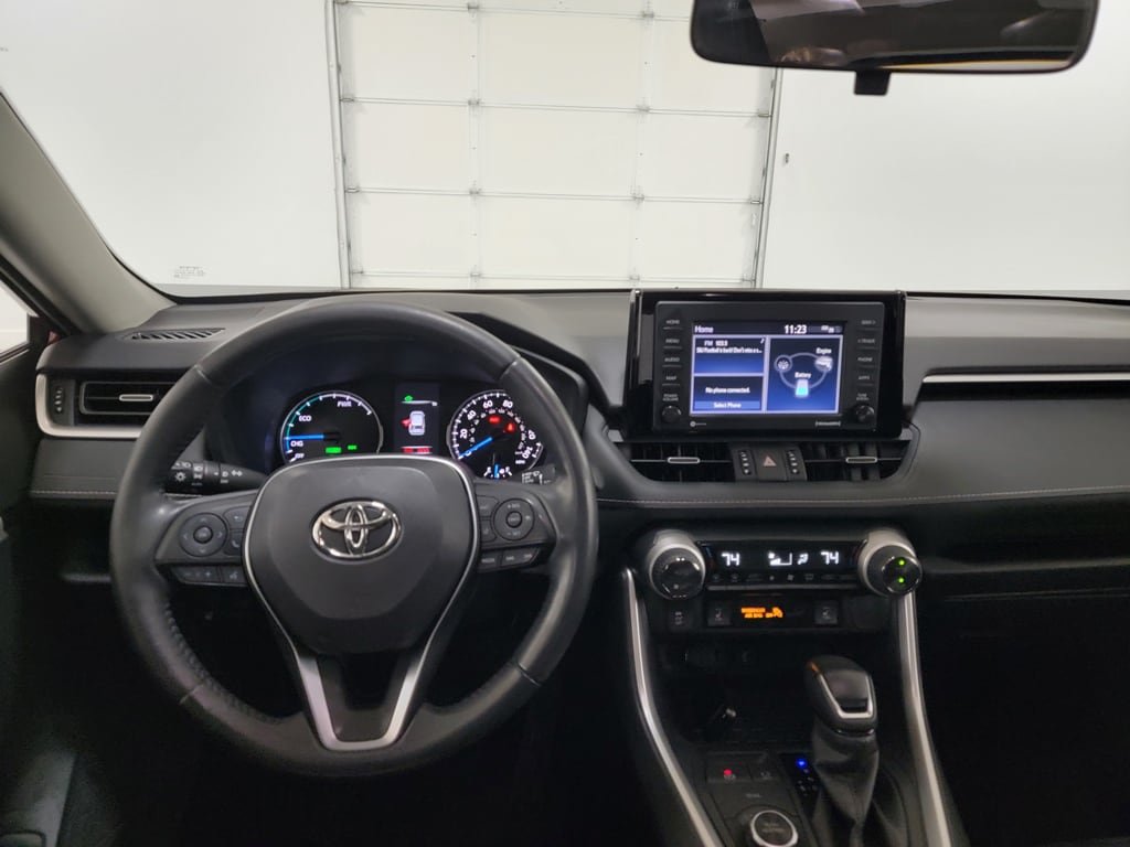 Used 2022 Toyota RAV4 XLE Premium AWD/4WD image 12