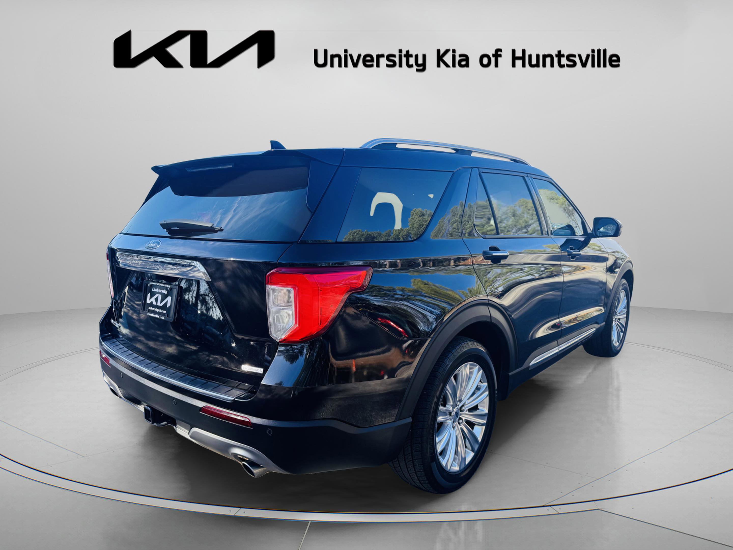 Used 2020 Ford Explorer Limited w/ Class III Trailer Tow Package image 7