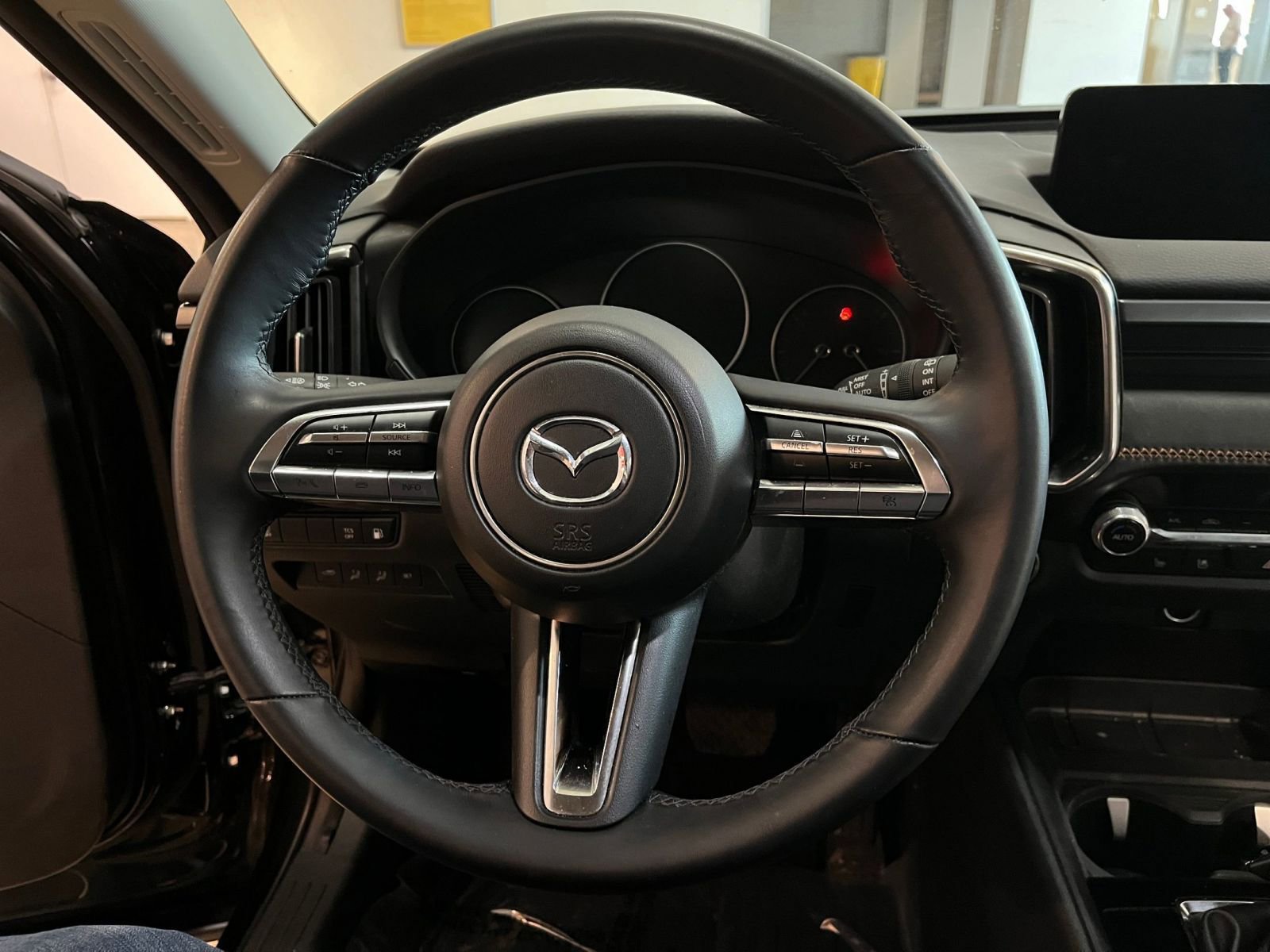 Used 2025 MAZDA CX-50 2.5 Hybrid w/ Premium Plus Pkg AWD/4WD image 29