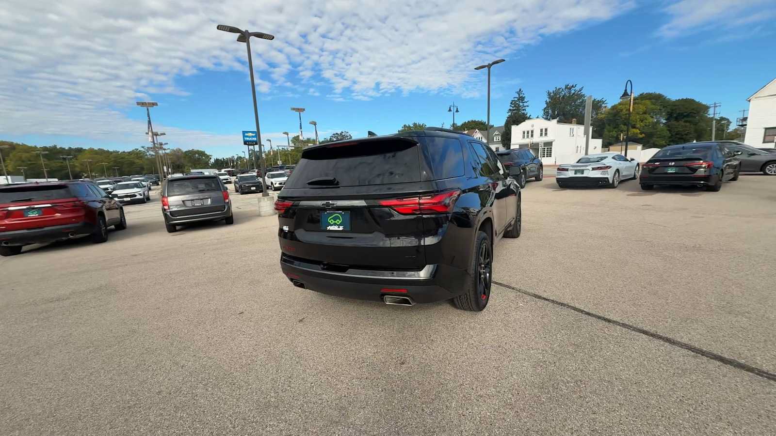Certified 2023 Chevrolet Traverse Premier w/ Redline Edition AWD/4WD image 7