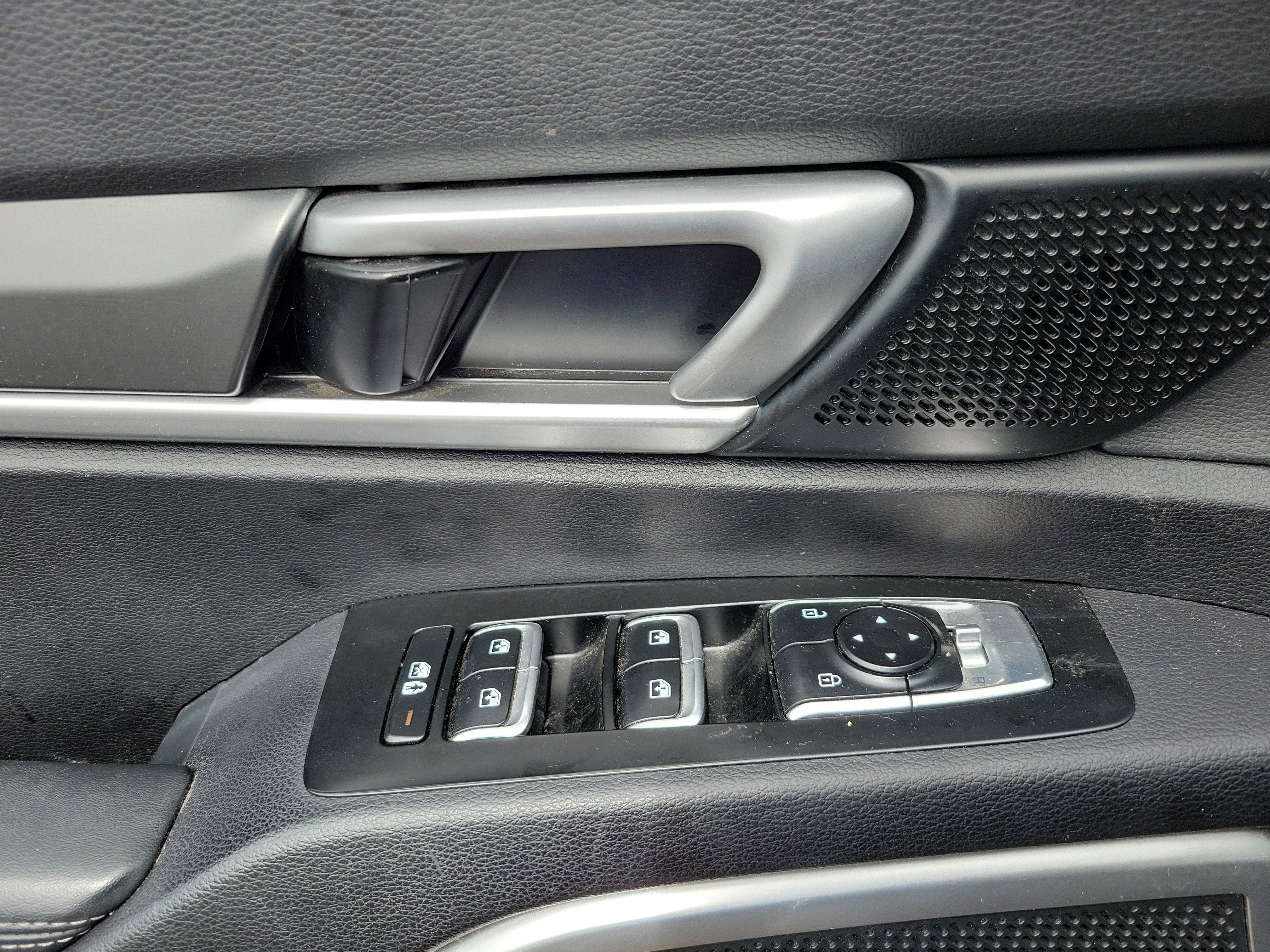 Used 2022 Kia Telluride S image 8