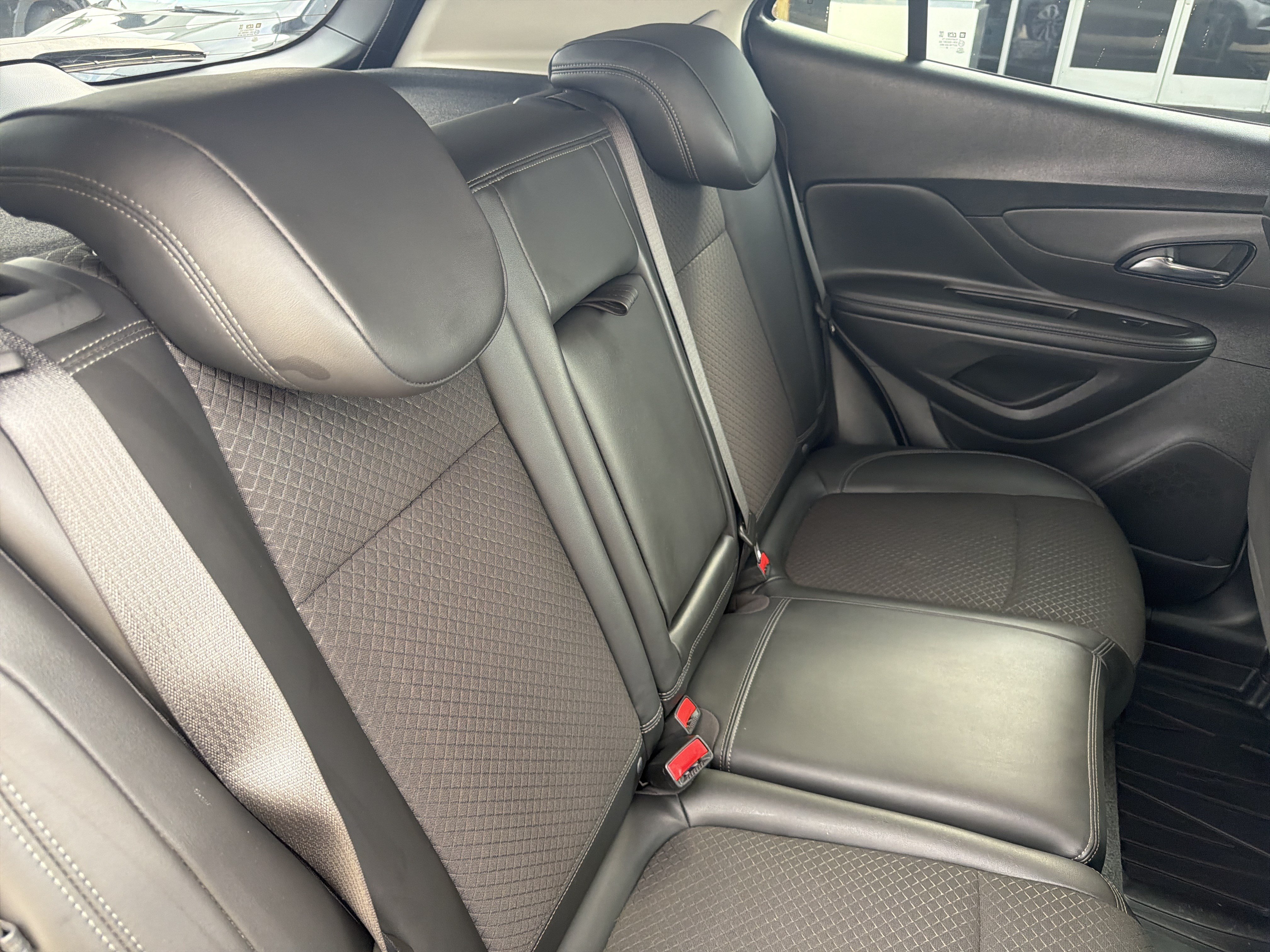 Used 2021 Buick Encore Preferred w/ Safety Package FWD image 8