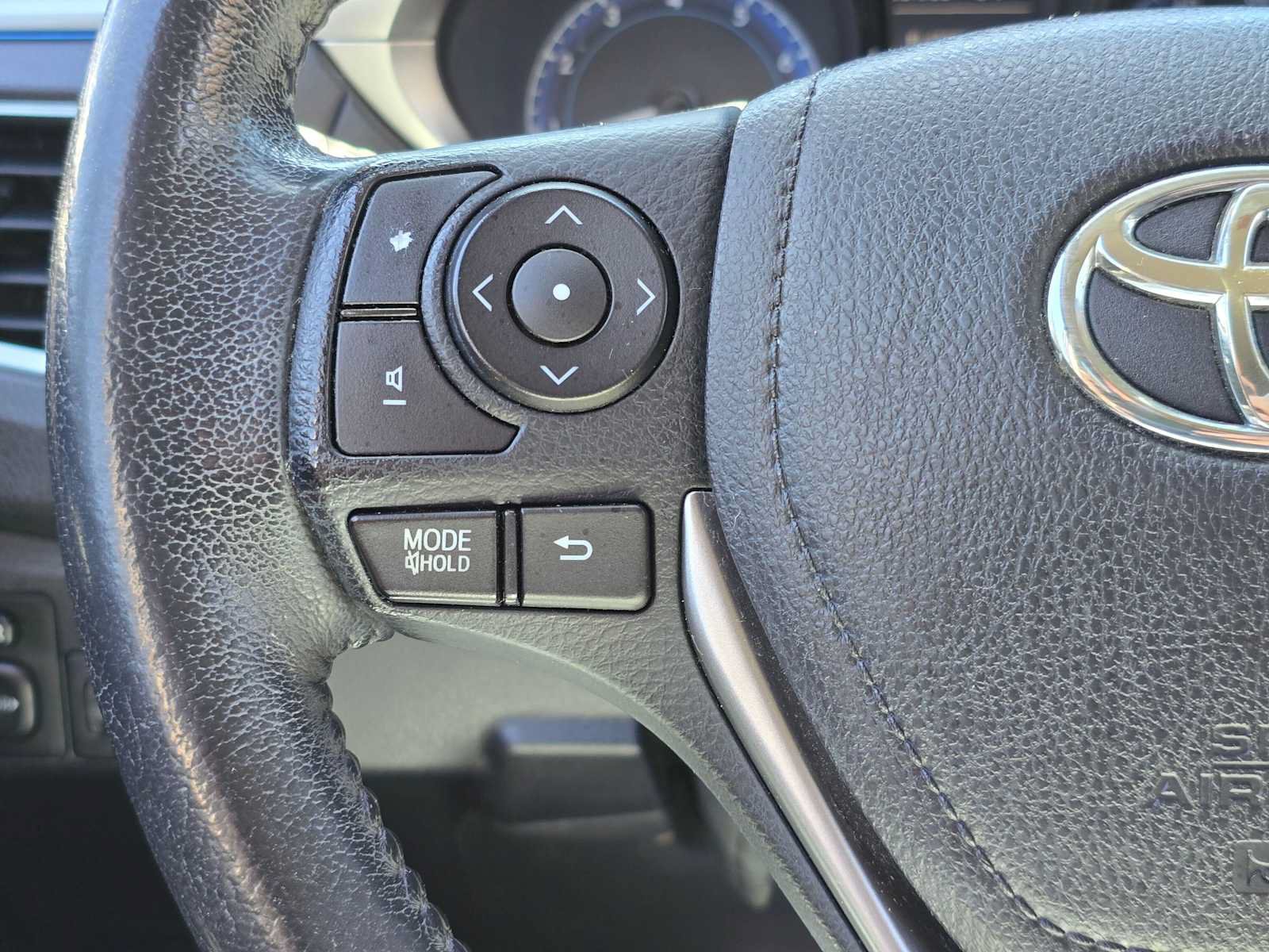Used 2014 Toyota Corolla S FWD image 31