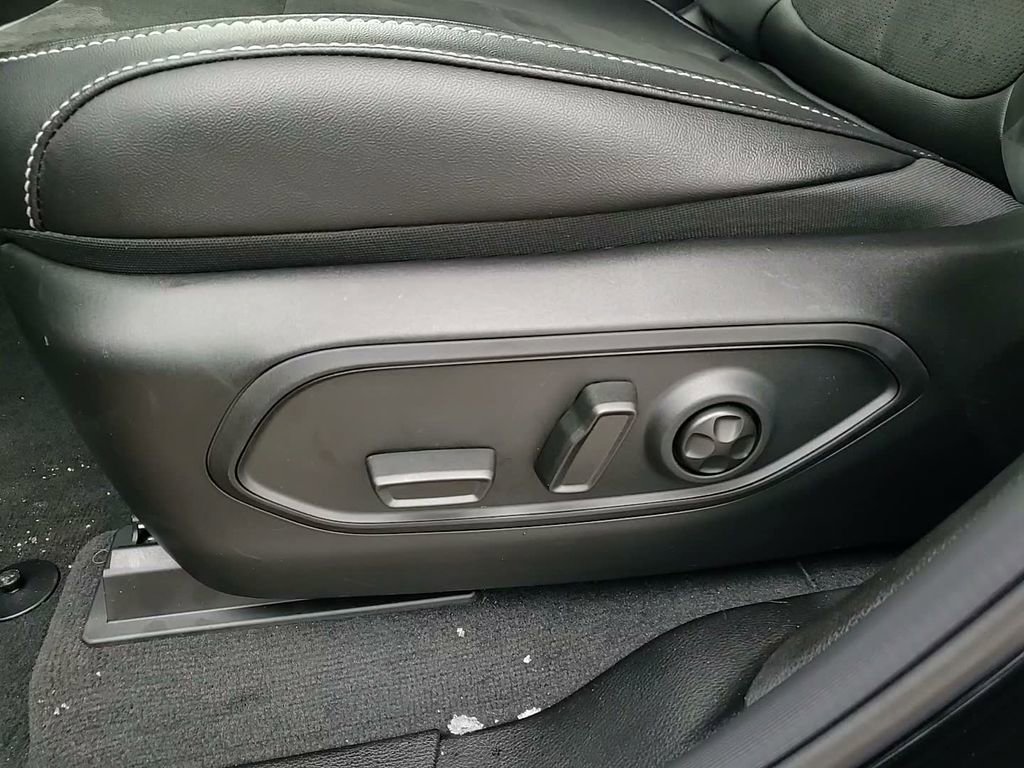 New 2025 Jeep Grand Cherokee L Altitude image 27