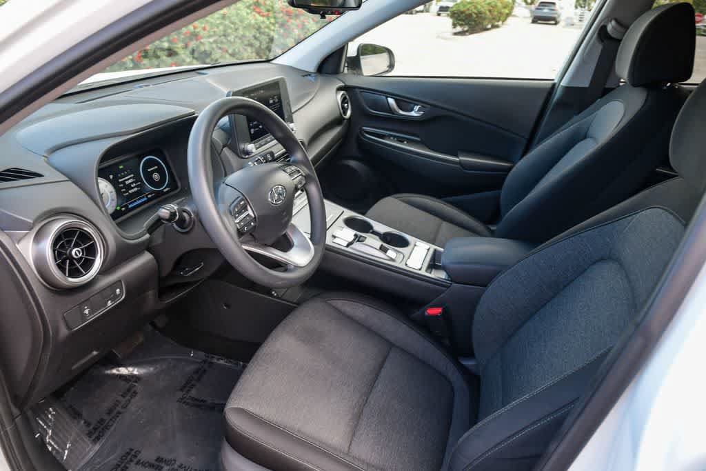 Used 2023 Hyundai Kona SE FWD image 16