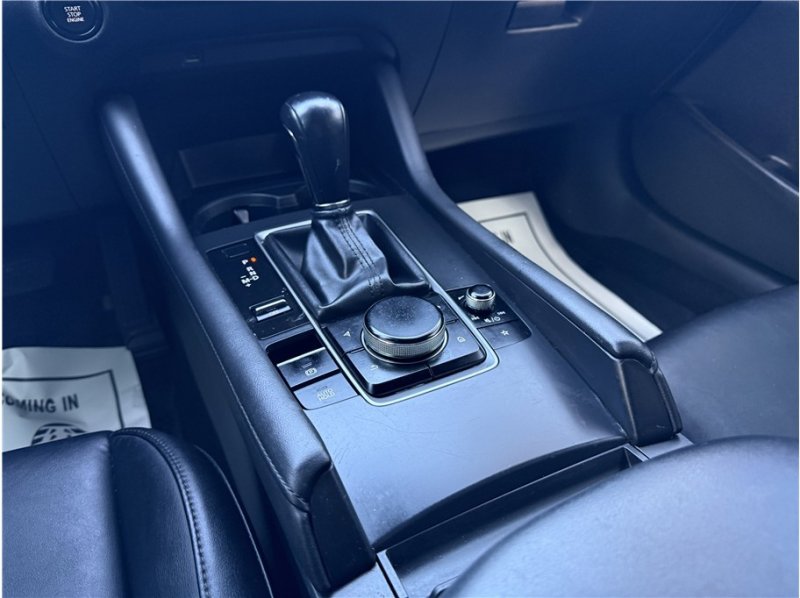 Used 2021 MAZDA MAZDA3 s image 39