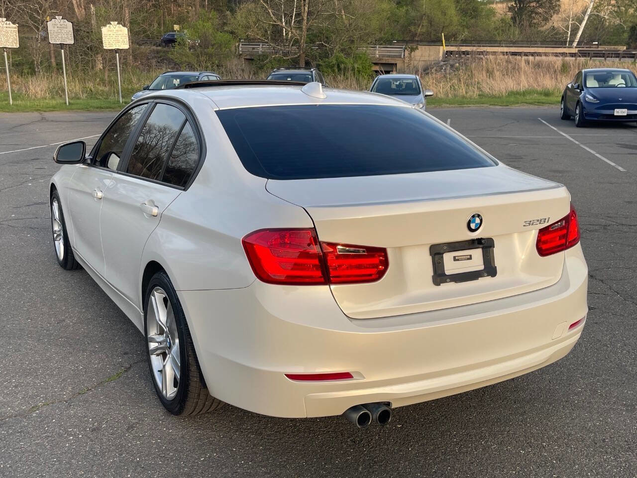Used 2013 BMW 328i Sedan RWD image 5