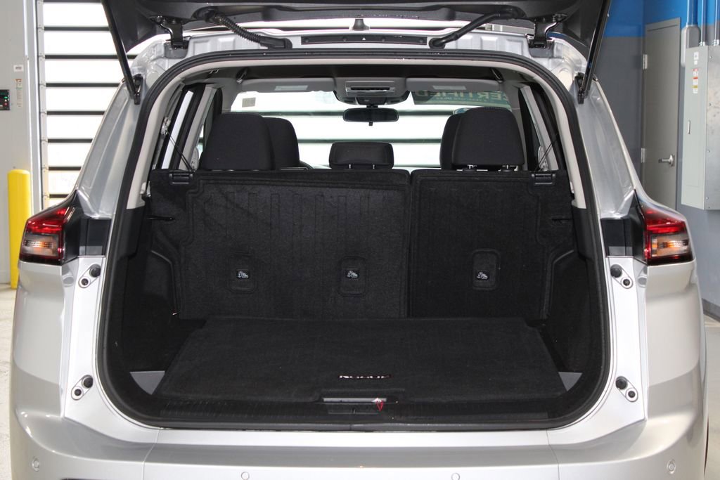 Used 2025 Nissan Rogue S AWD/4WD image 40